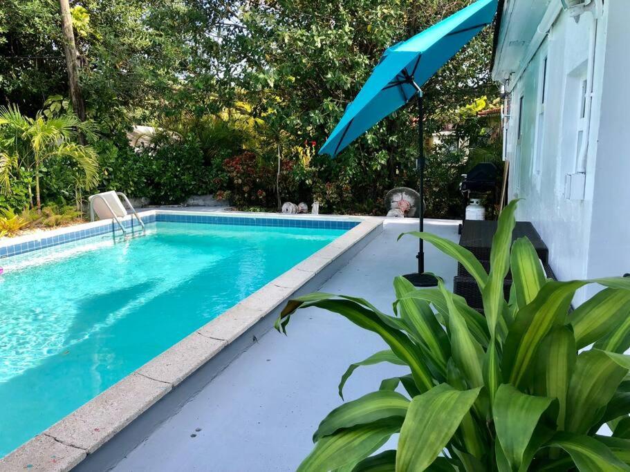 House With Pool, 10 Mins Drive To The Beach! Villa Miami Shores Kültér fotó